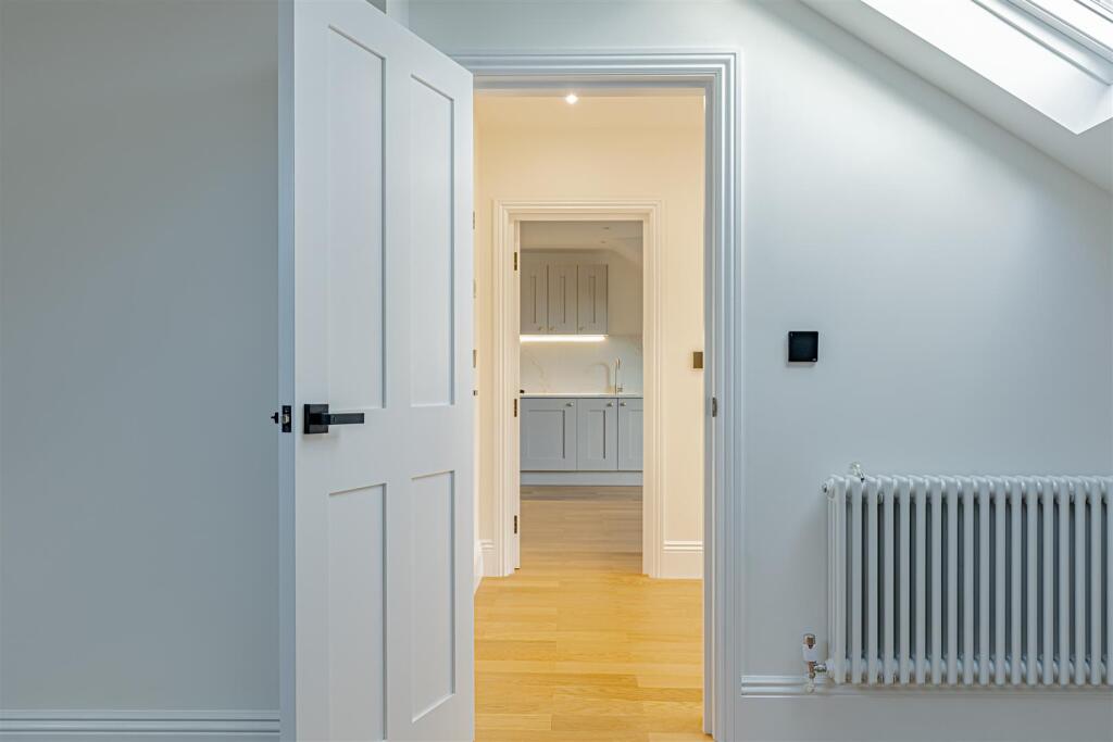 5 Lordship Park (8).jpg