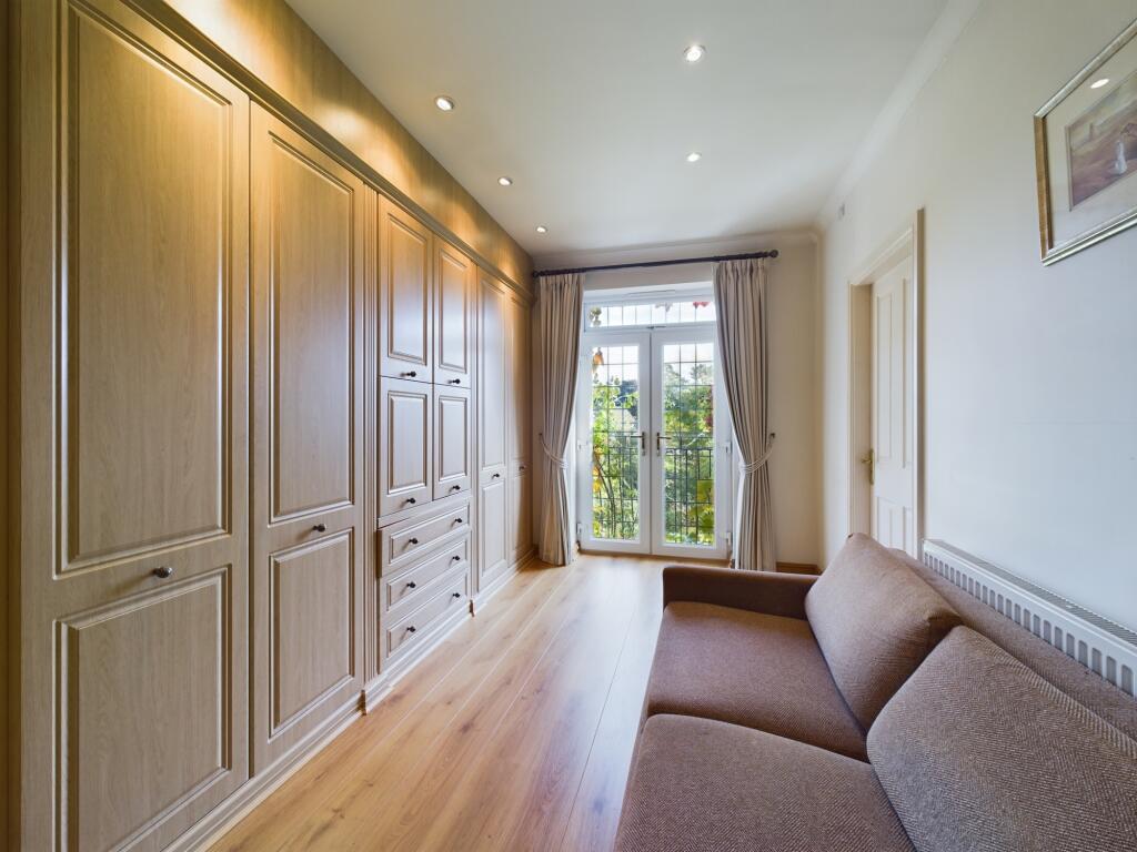 Dressing Room/Wardrobes