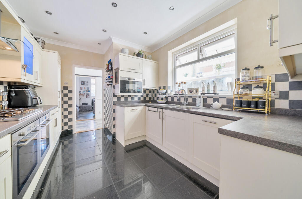 1359205-14-68d54c...