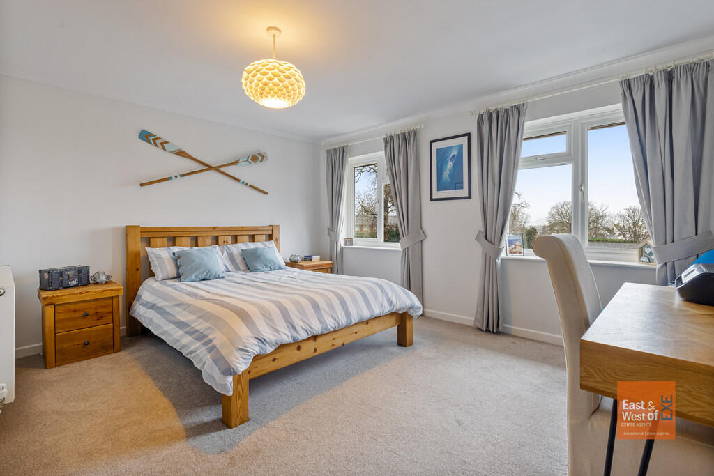 A10 - 44 Altamira...