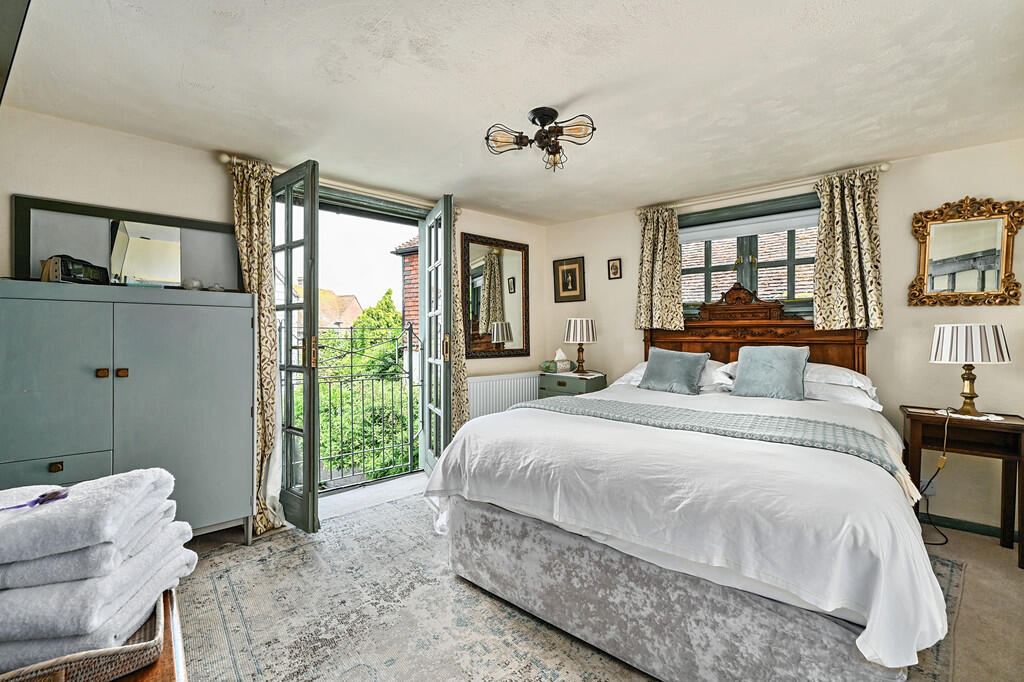 34 The Mint TN31 ...