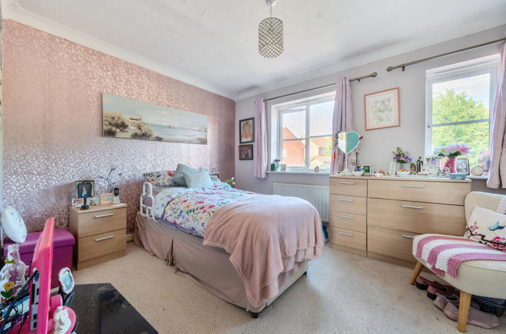 1303957-20-683de3...