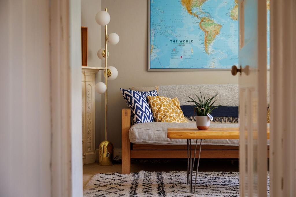 Upstairs Sitting Room/Bedroom 2