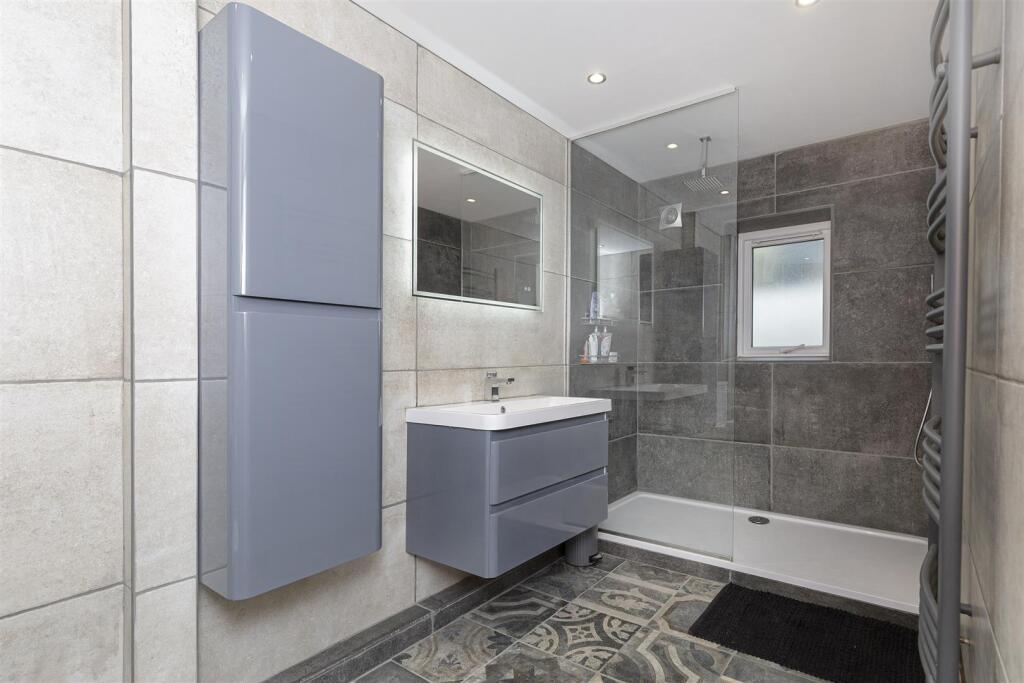 Bramleys Estate Agents - Walkley Terrace - Heckmon