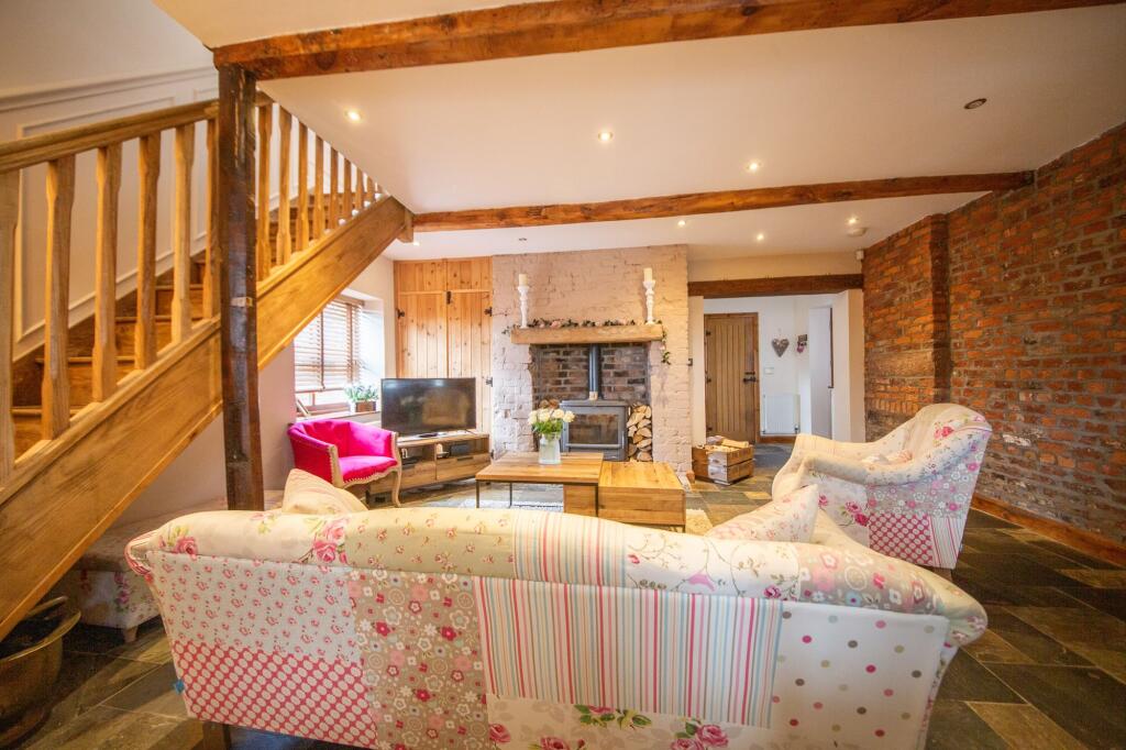 SITTING ROOM