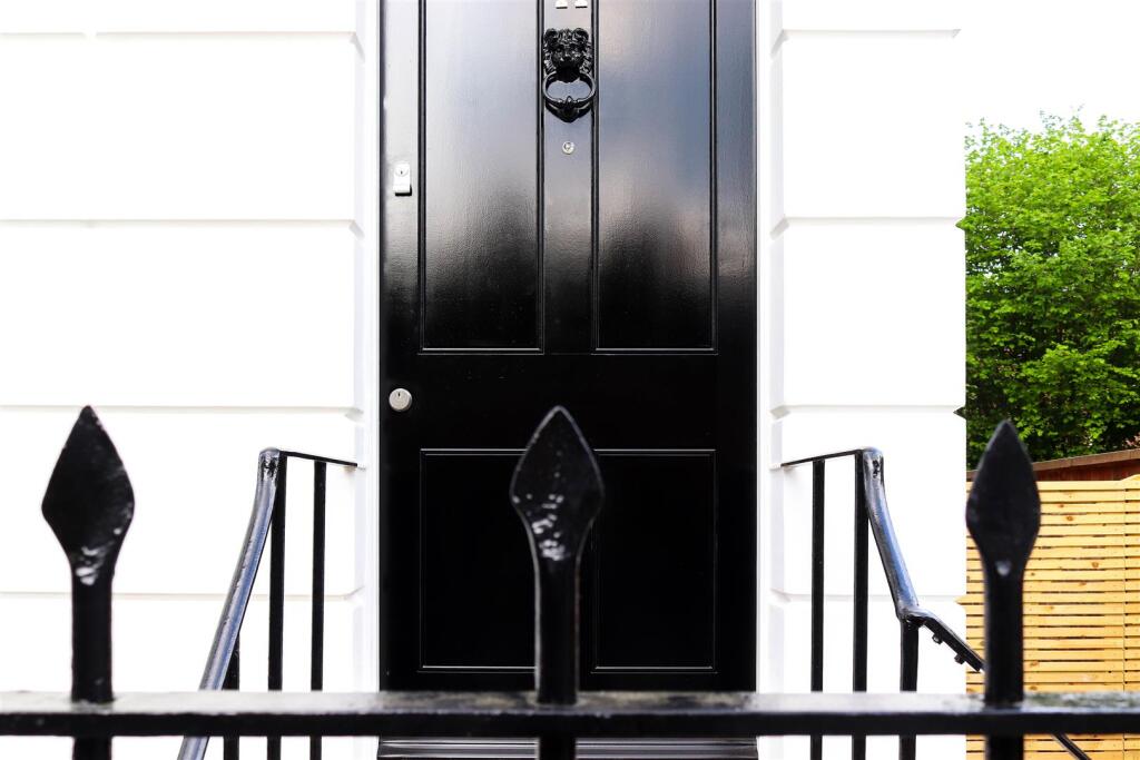 03. Front door.jpg