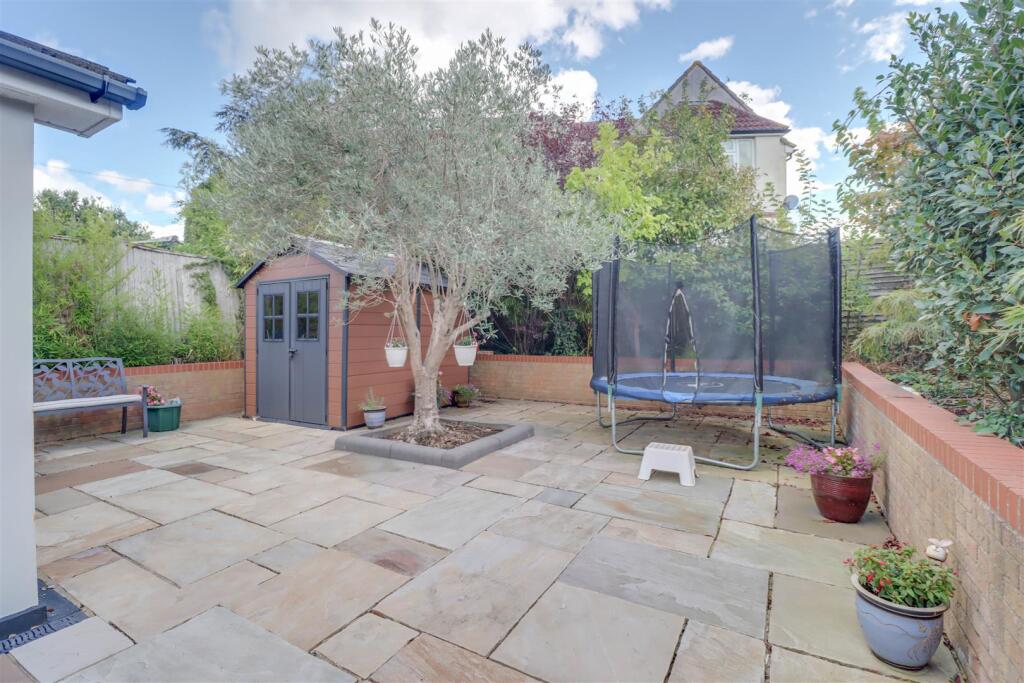 10 ST CHARLES DRIVE-19.jpg