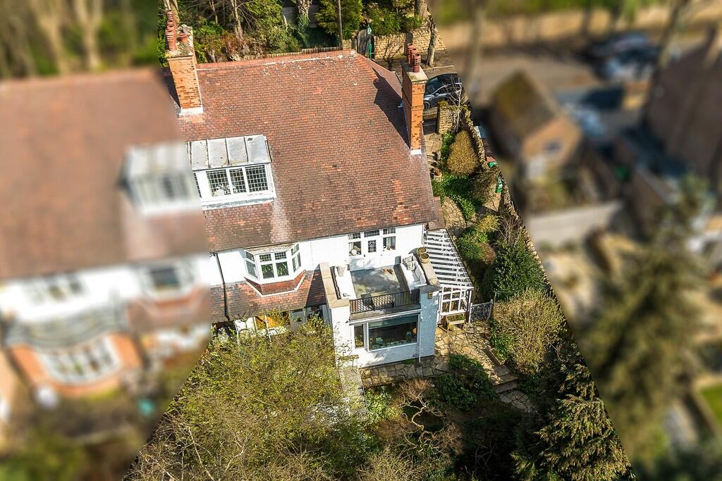 34 Warwick Road 0...