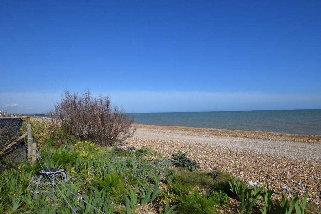 Beach &amp; Views 