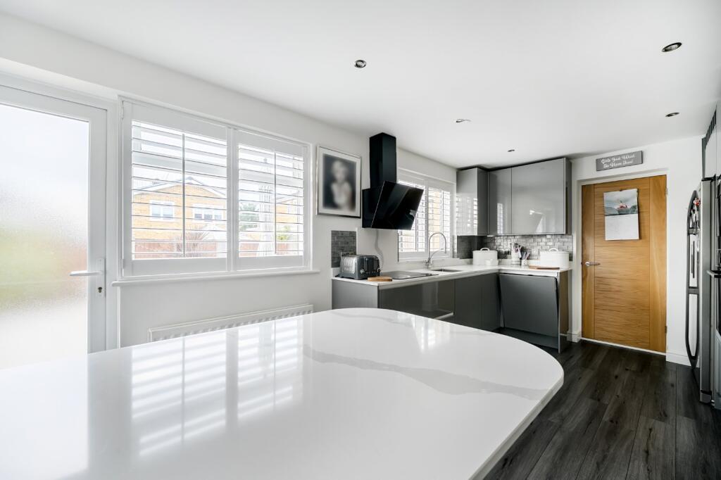 Kitchen/Dining