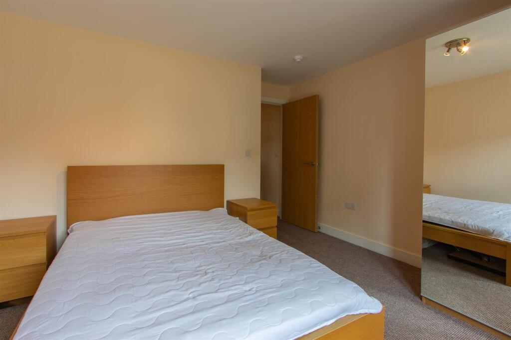 45 The Walk Flat 3-7.jpg