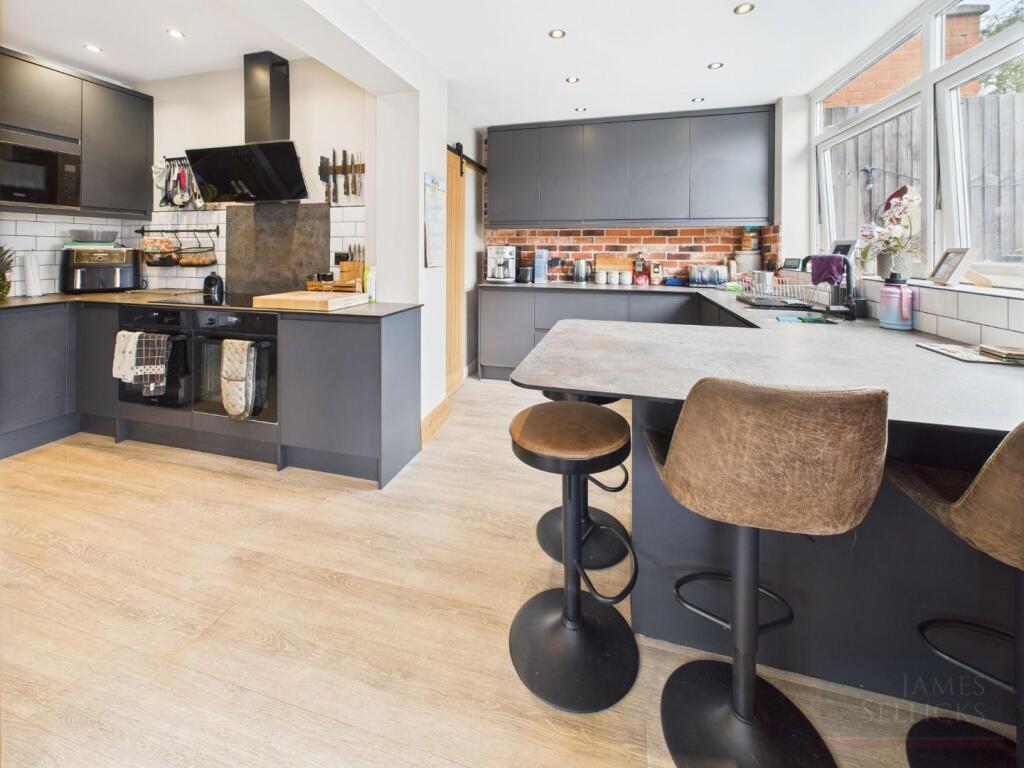 Breakfast Kitchen