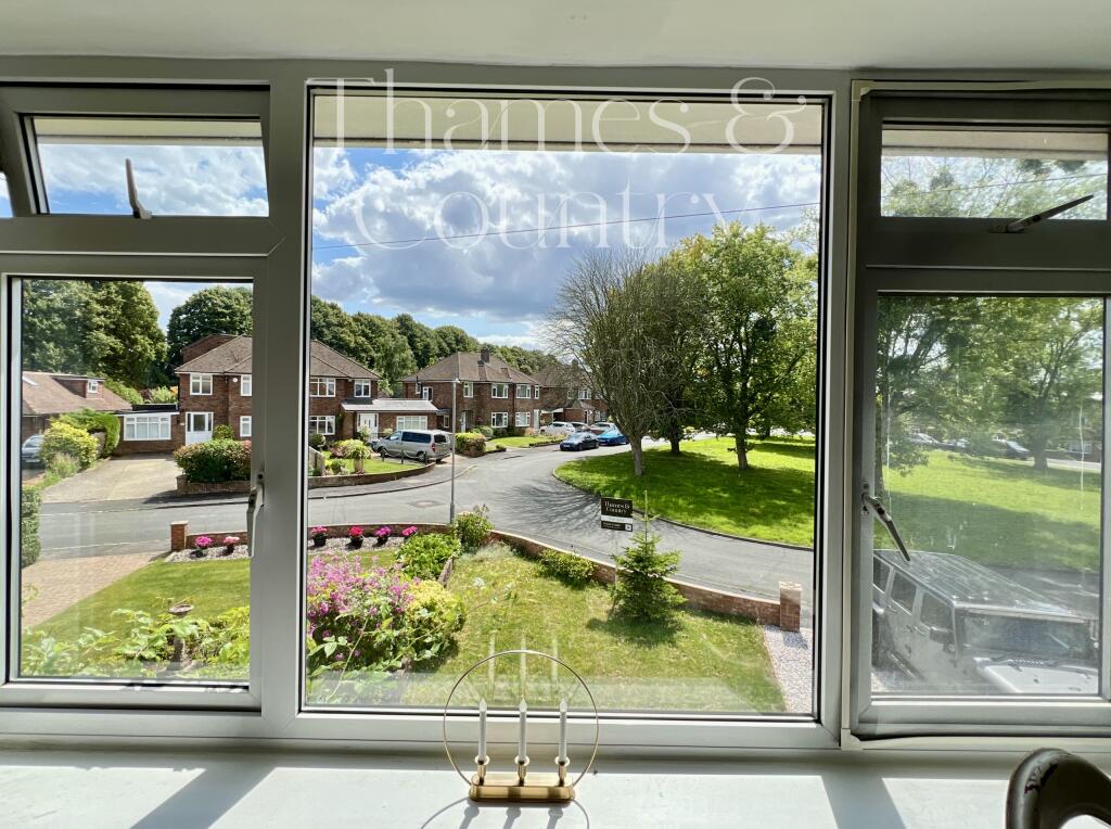Principal bedroom view