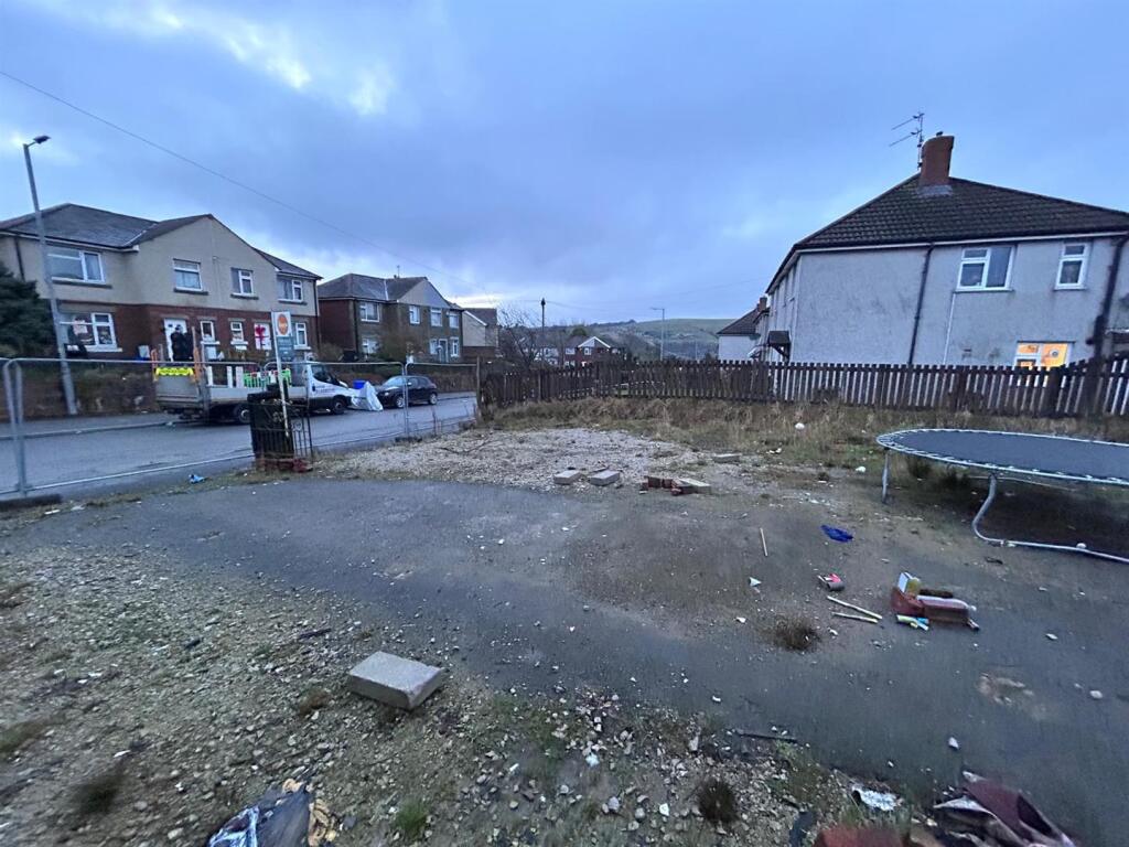 WhatsApp Image 2024-12-03 at 16.01.48_9361303a.jpg