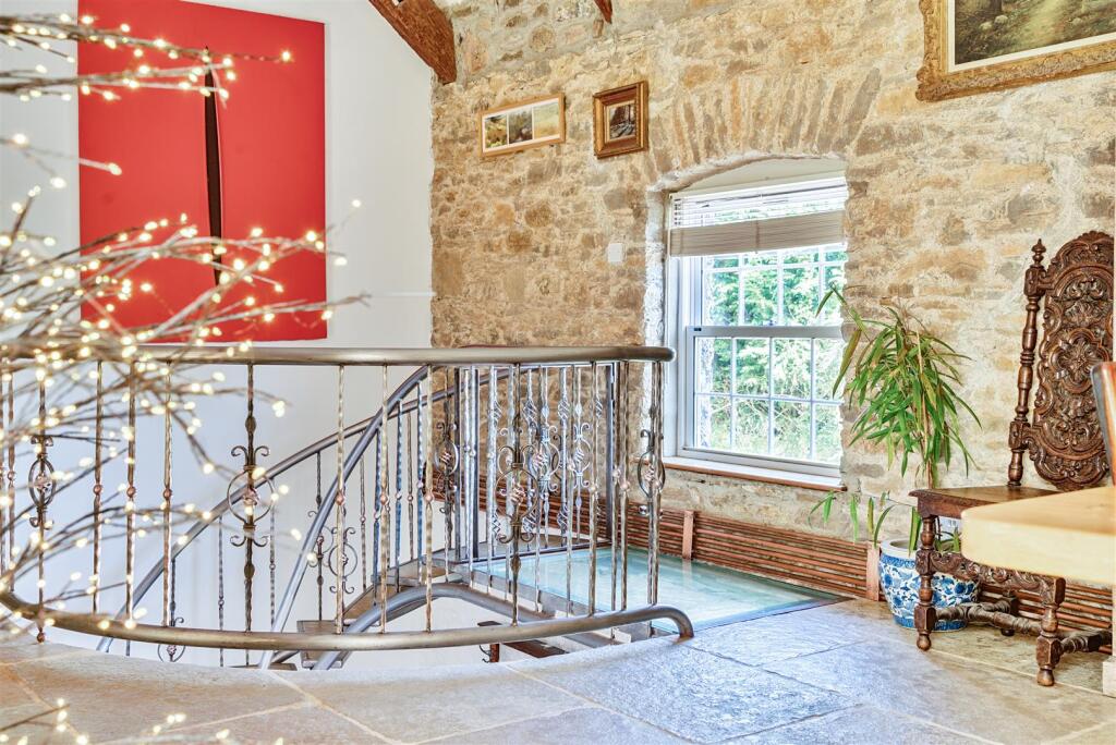 TRH Spiral Staircase Landing.jpg