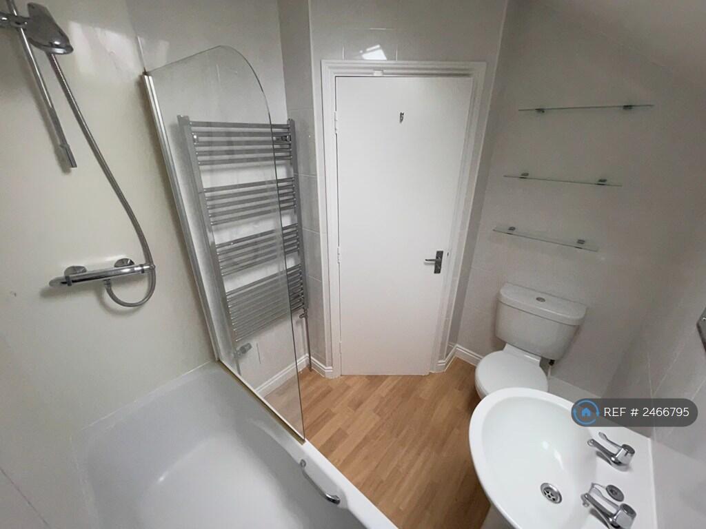 First Floor Bathroom