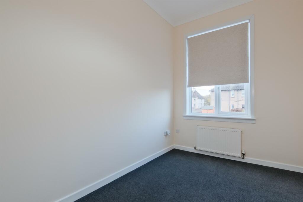 007-8 Croft Road, Larkhall ML9 1BH.jpg