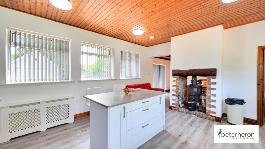 Breakfasting Kitchen