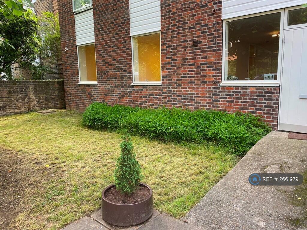 Garden - Street-Facing