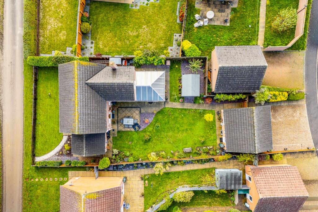 5 Richard Busby Way (Lutton)-4