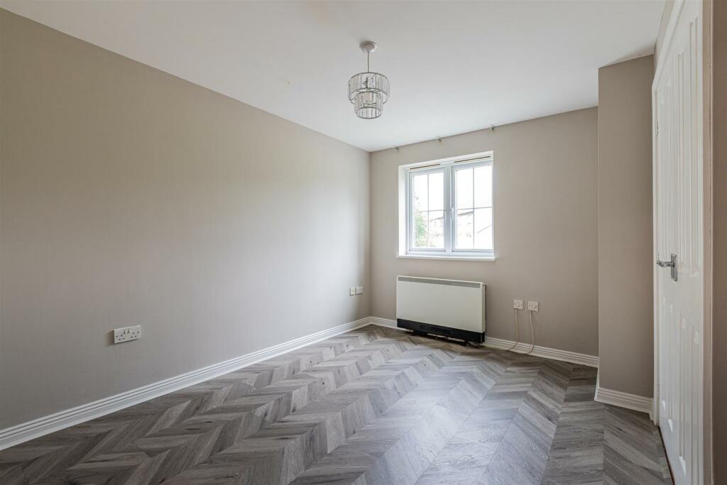 Marle Close 24-6.jpg