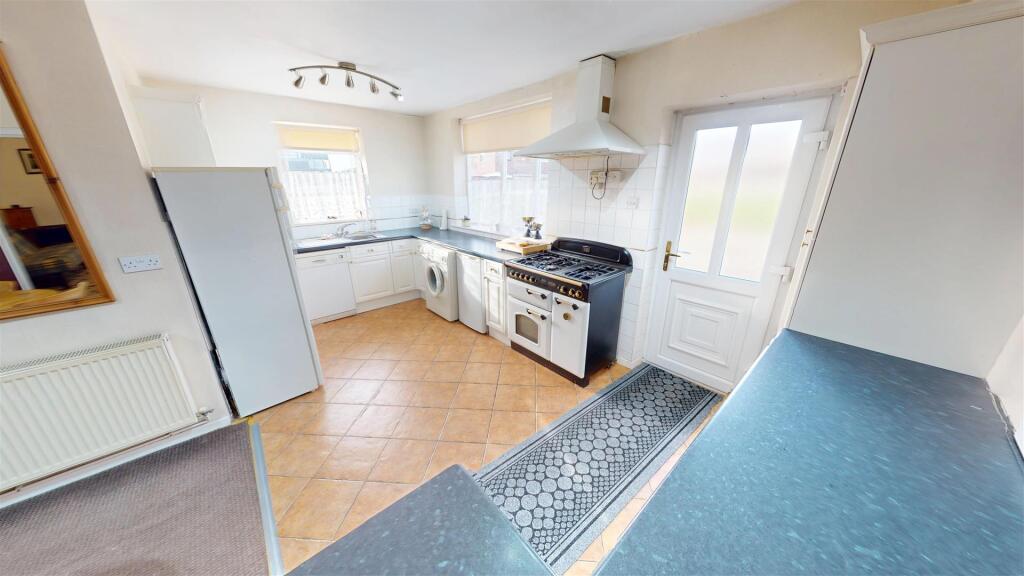 Whint Cottages Kitchen