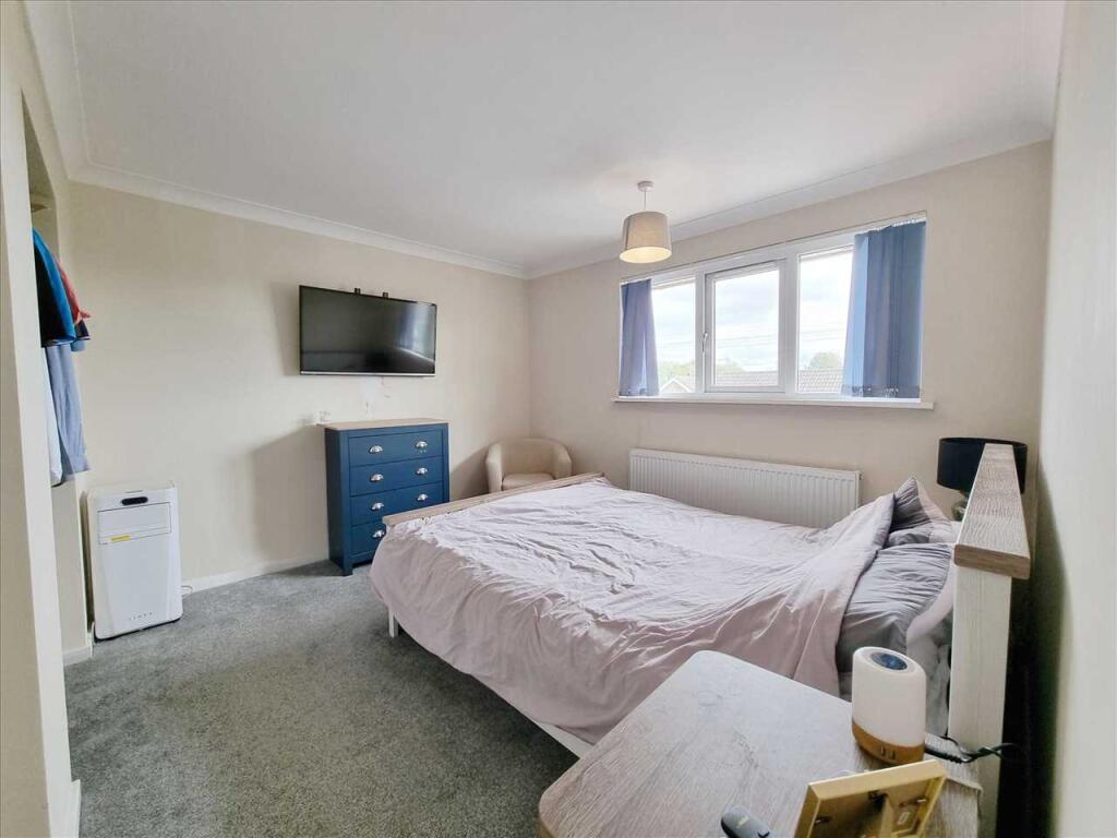 Bedroom 1: