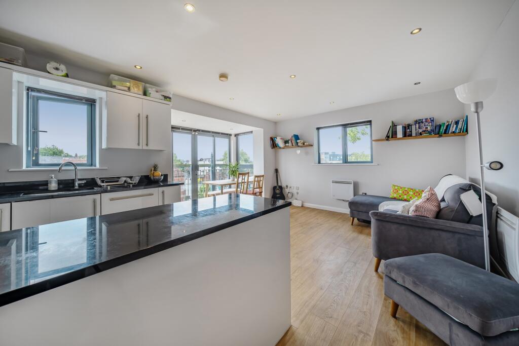 1329586-14-68839b58bc9eb