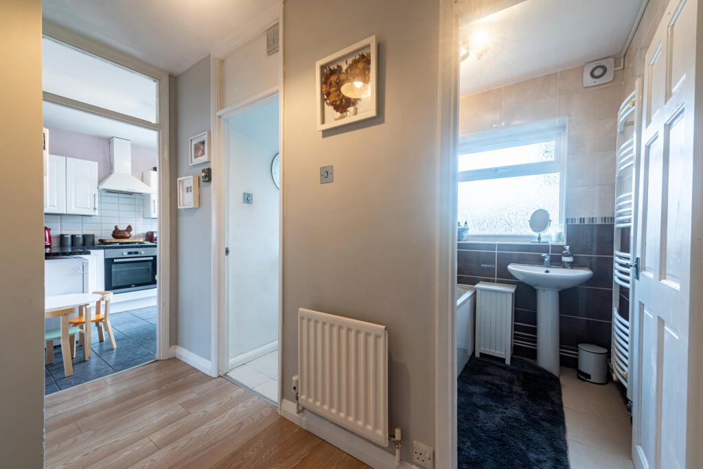 6AngleseyAvenue-23