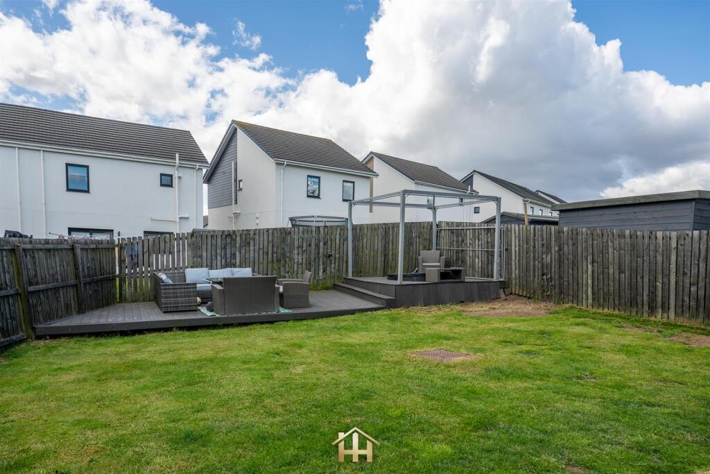 15 CASTLE VIEW PARK DD40FB 280525 EDIT (18 of 60).