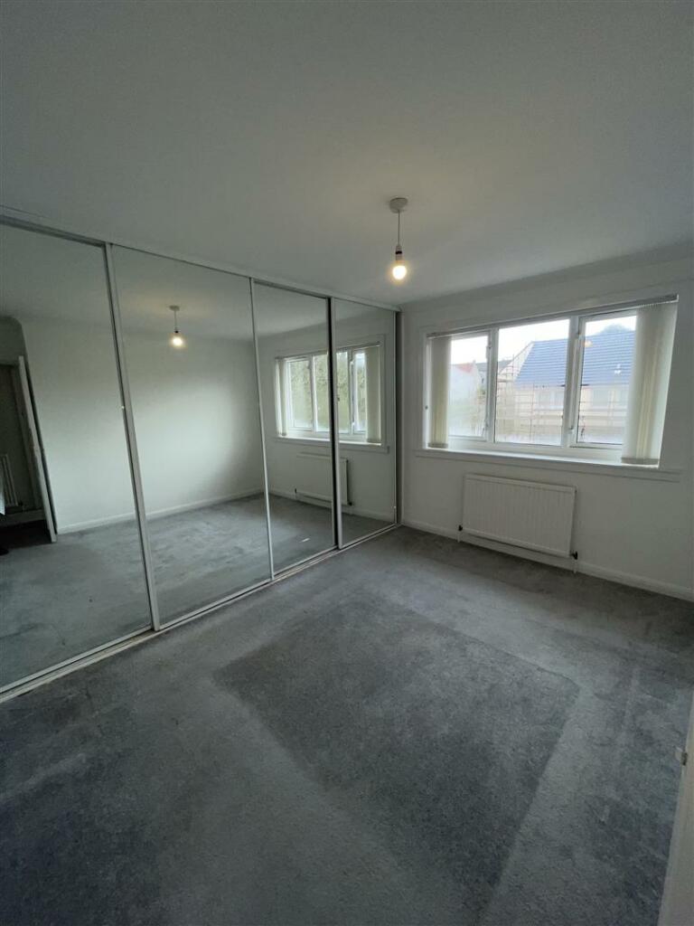 34 Peden Avenue - Bedroom 1.jpeg
