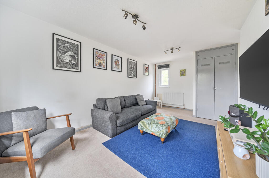 1331959-5-688744c...