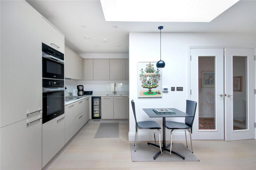 Kitchen/Breakfast Rm