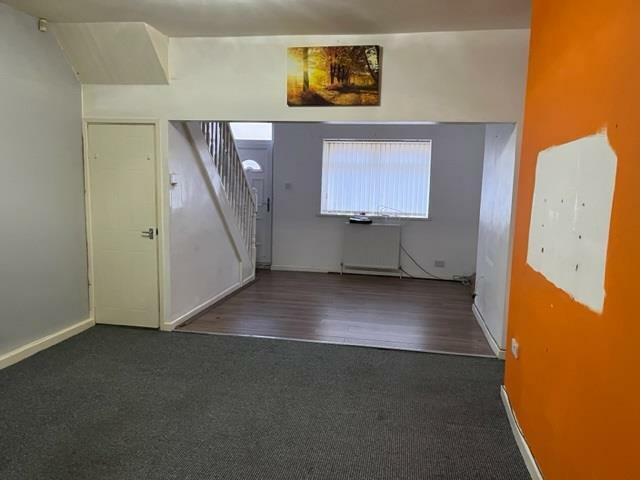 Livingroom2.jpg