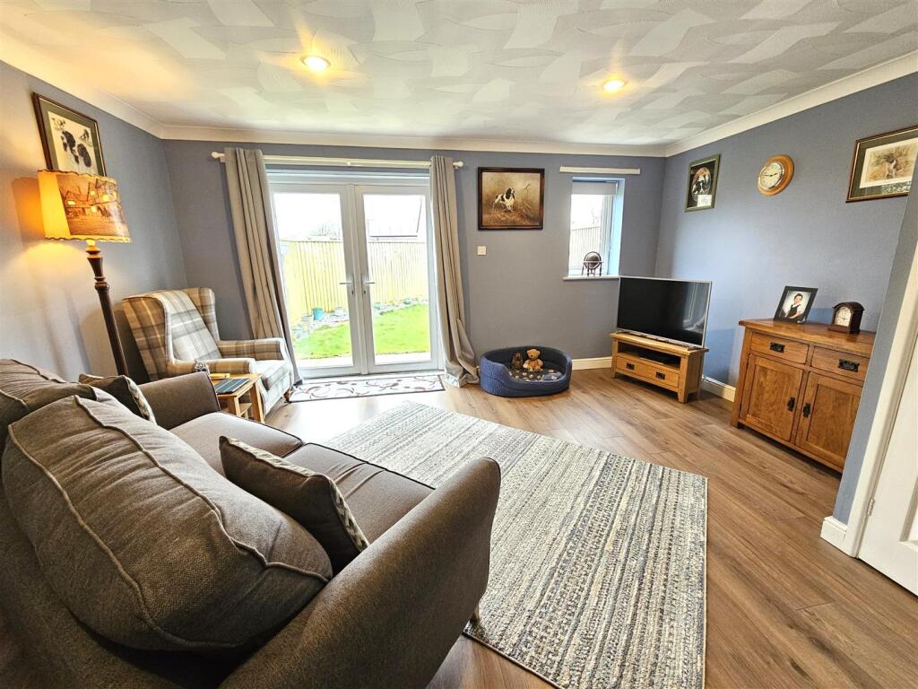 Lounge Dining Room.jpg