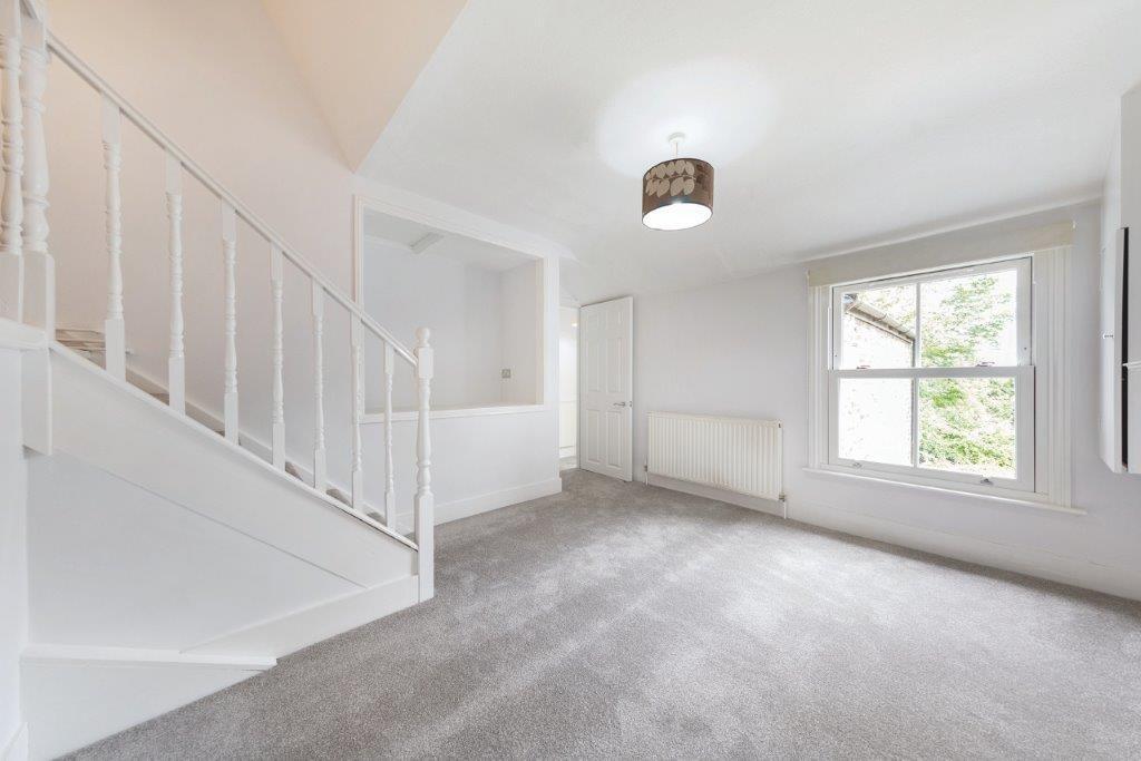 Ravenslea Road, London, SW12
