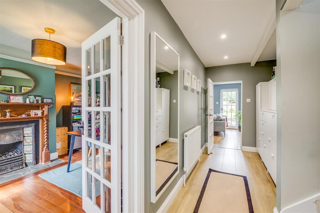 Eastholm Green 9-40.jpg