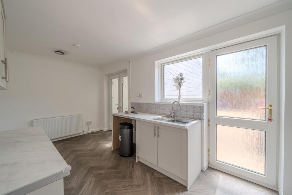 23 Neyland Path-14.jpg