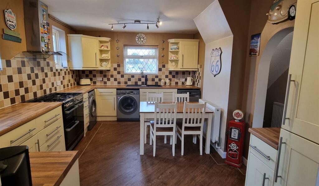 Kitchen Diner
