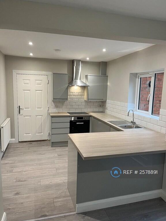 Kitchen With Breakfast Bar