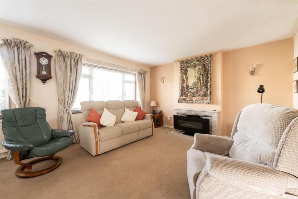 4 The Paddock, Hitchin-15.jpg