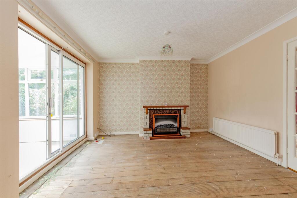 Reception Room-4.jpg