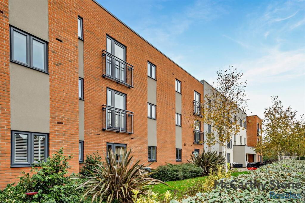 Kingfisher Court