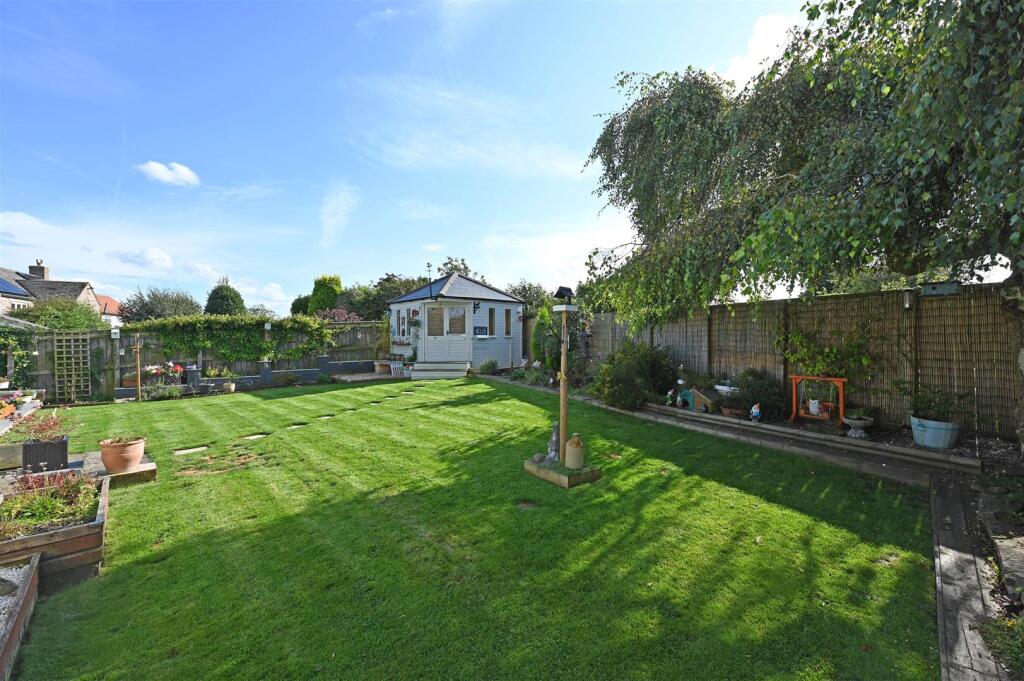 Enclosed South-west REAR GARDENS