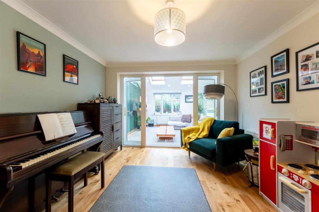 25 Walkers Lane-018.jpg