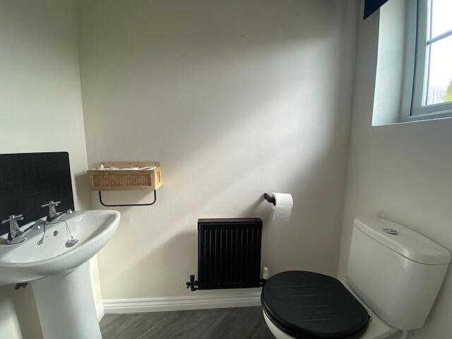 Cloakroom/wc