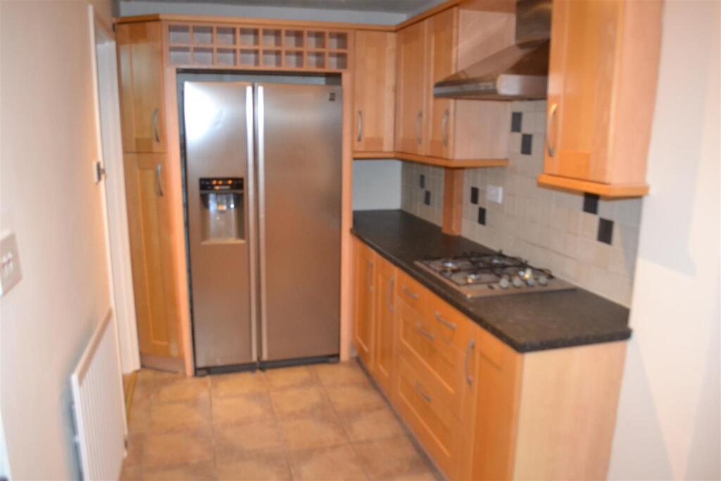 Kitchen 1.JPG