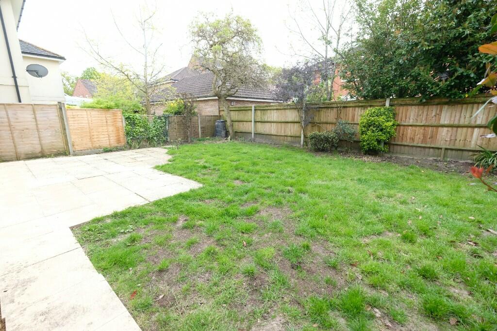 GARDEN 