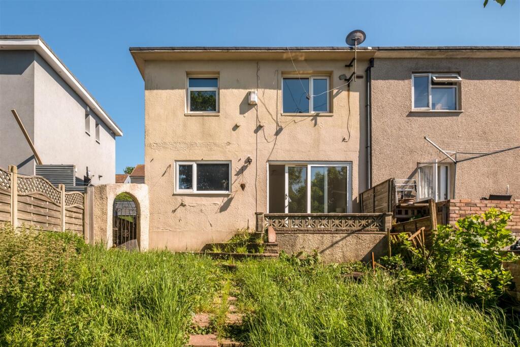 Staplefield Drive-13.jpg