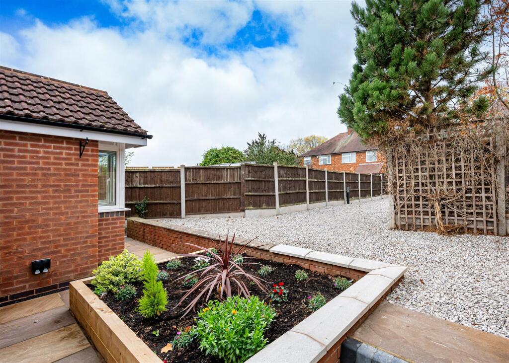 22a Dawley Road-19.jpg